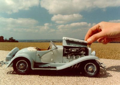 A 1/15 scale 1930 Duesenberg SJ-563 La Grande Roadster.
