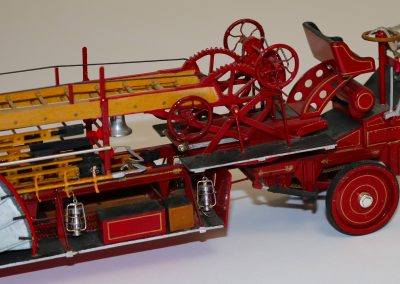 1921 American LaFrance 75-foot aerial truck .
