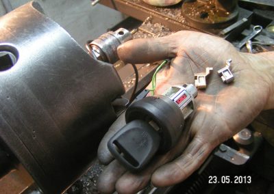 Another shot of ignition components.