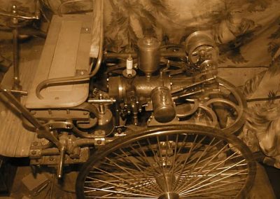 The finished motorwagen.