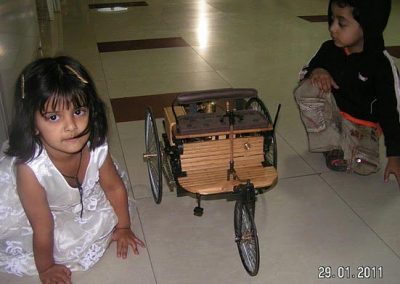 The motorwagen with view of bench seat.