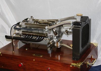 Alternate view of the Novi V-8.