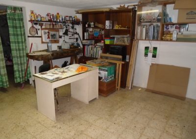 Another angle of Mr. Brito's workshop.