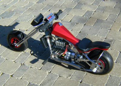 Alternate view of the pocket chopper.