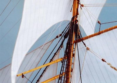 Another view of the masting and rigging.