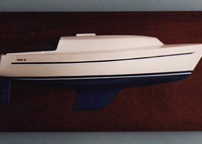 Roger's half model, Sirius 28.