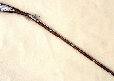 Alternate view of the long rifle.