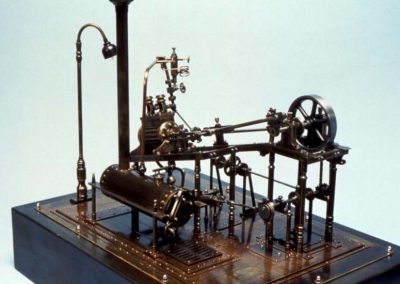 Dubin's mechanical sculpture, Medusa.