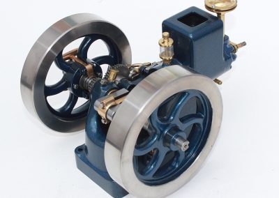 One of Phil's hit-n-miss engines.