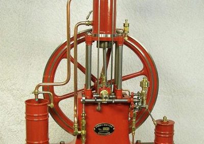 Another four-poster engine from Find.