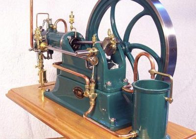 Another lamp-start engine.