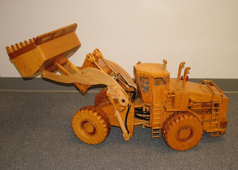 Wooden Marathon-LeTourneau L-1100 Front End Loader