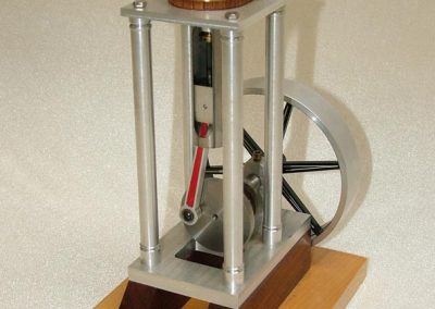 Rudy's open column stationary steam engine.