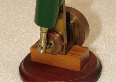 Another view of Rudy's oscillating steam engine.