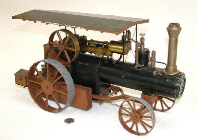 Another similar scale model traction engine.