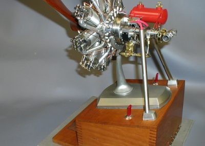 Lou's scale model Bentley rotary engine.