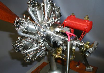 Lou's scale model Bentley rotary engine.