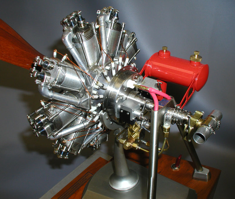 Lou's scale model Bentley rotary engine.