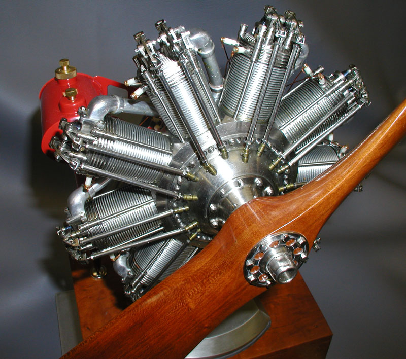 Lou's scale model Bentley rotary engine.