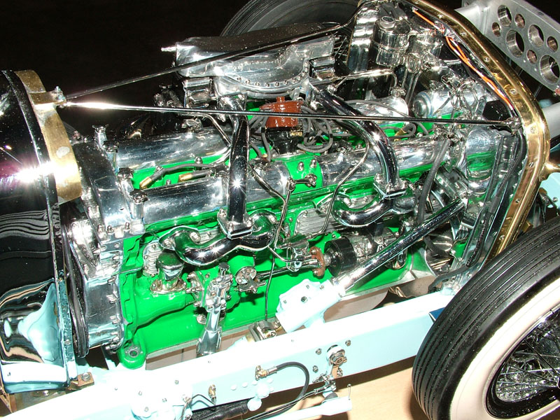 Duesenberg Engine A look at the Duesenberg engine after installation.