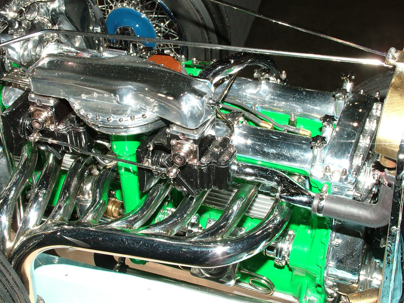 Duesenberg Engine An alternate view of the Duesenberg engine.