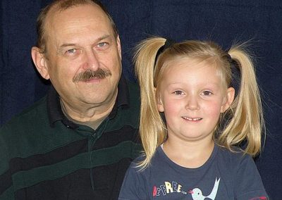 A photo of Szymon Klimek and his niece.