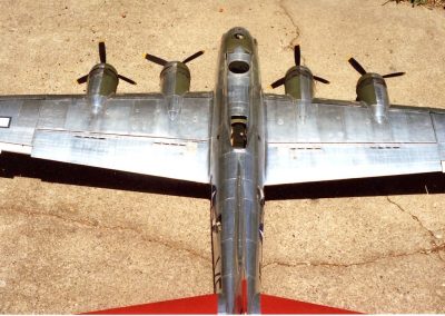 Guillermo’s B-17 took over 4 years to build.