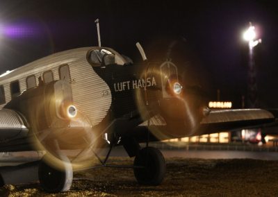This model even has a working propeller.
