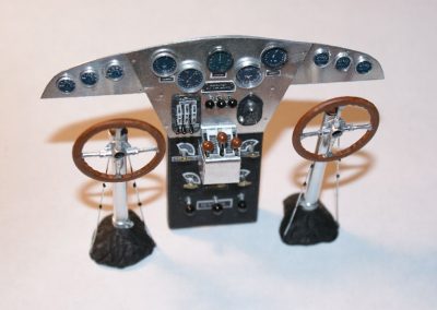 Here the miniature control yokes are also included.