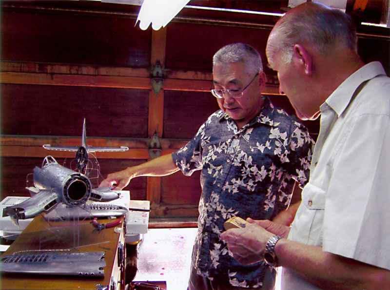 Young Park and Gerald Wingrove Gerald Wingrove gets a firsthand view of Young's work.