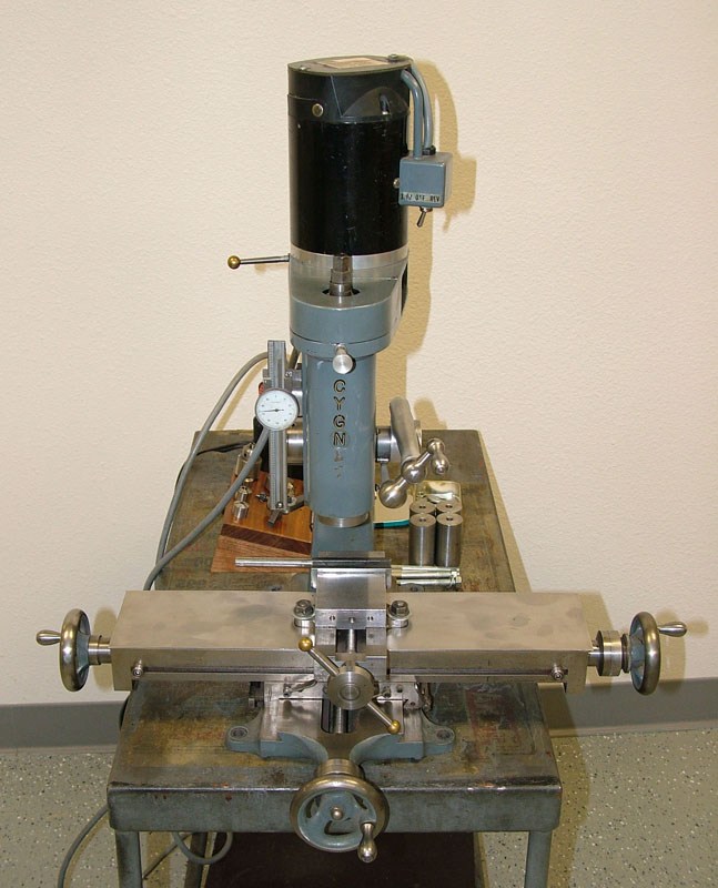 Cygnet Benchtop Mill The Cygnet benchtop mill that Alan designed and built.