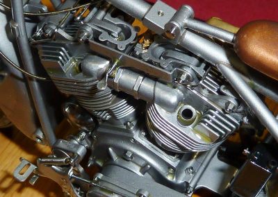 The topside of the miniature Knucklehead engine.