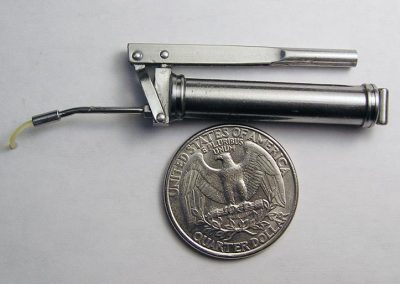 Jerry's fully functional scale grease gun.