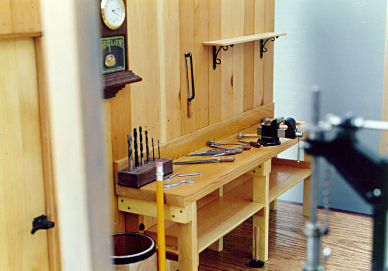 1/6 Scale Machine Shop A look inside one of Al's model machine shops, built at 1/6 scale.