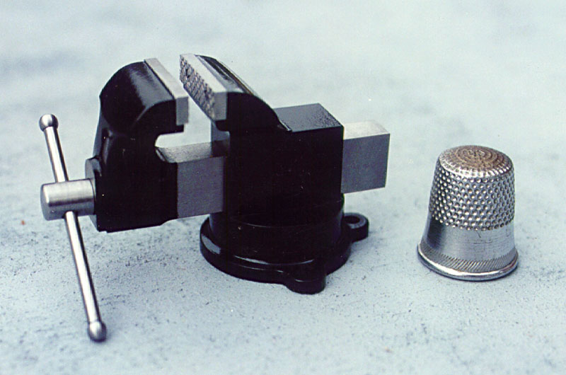 1/6 Scale Charles Parker Vise Al's 1/6 scale bench vise with a thimble for scale reference.