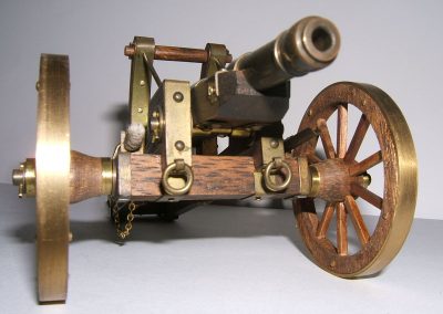 A front view of the falconet.