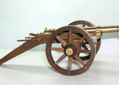 A side view of the Italian falconet.