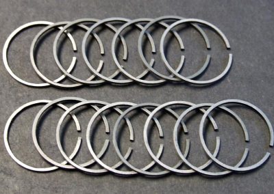 Piston rings for the Howell V-4.