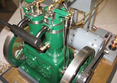 Doug's scale model Bates & Edmonds vertical engine.