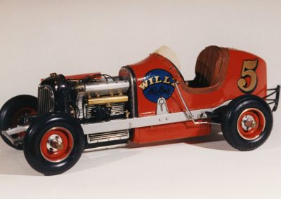 Will's Bantam Midget #5 car.