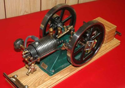 Sunia built this air-cooled Red Wing motor.