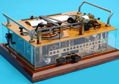 Tatjana’s completed Harmonium.