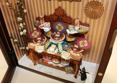 This miniature, titled, “Decisions, Decisions” was built by Debi Cerone.