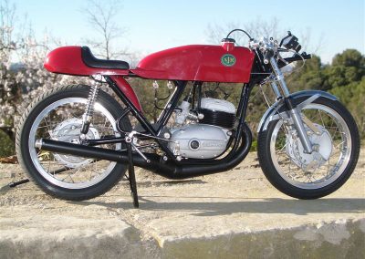 Pere completed his 1/5 scale AJR Bultaco TSS 350 in 2015.