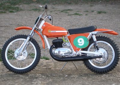 Pere finished the 1/5 scale Montesa Cappra in 2015.