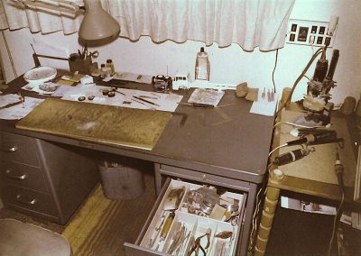 A closer look at Tom's work desk.