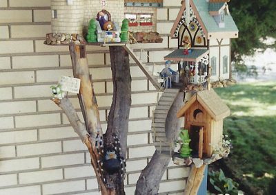 Birk's troll house sculpture.
