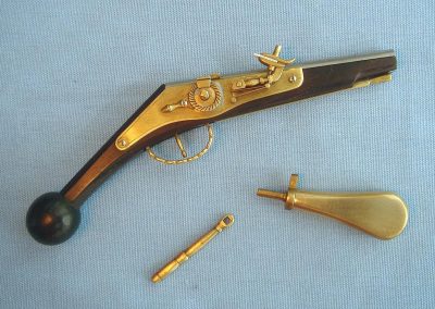 Xu Yan's 1/6 scale British wheel lock pistol.