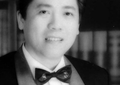 Xu Yan in formal attire.