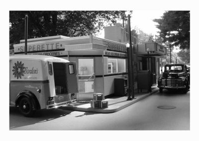 The 1/24 scale Borden’s Dairy truck makes an early delivery to the Superette.